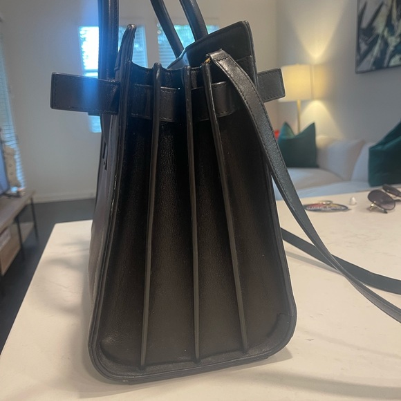 Saint Laurent Classic Sac Du Jour Small Burgundy and Black in smooth leather - Picture 7 of 14